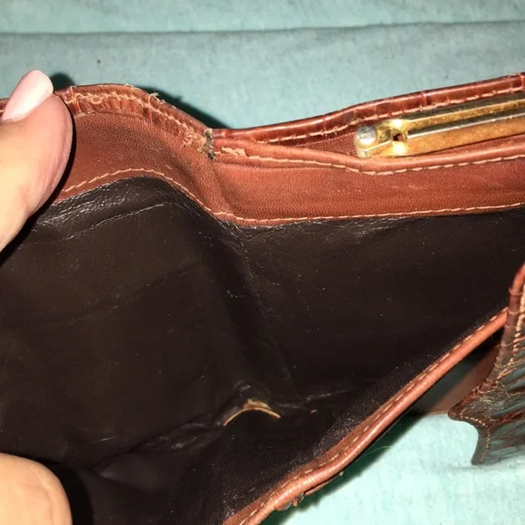 Lana Marks alligator wallet - Picture 3 of 8